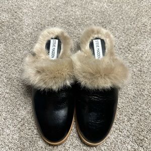 Like new Steve Madden finch slip on shoes